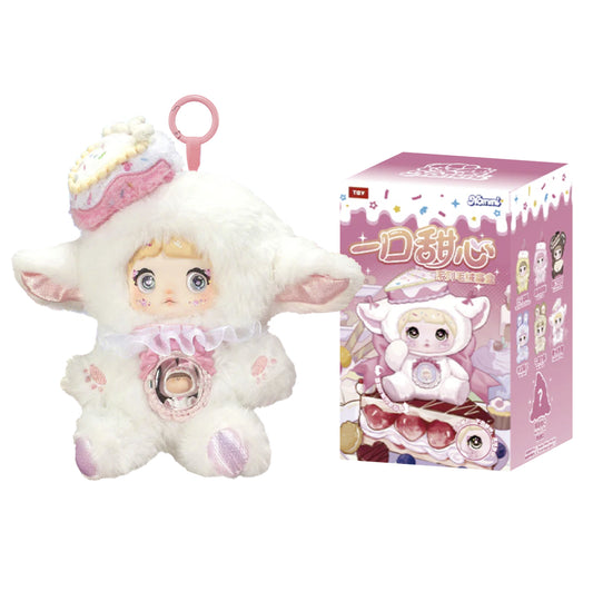 Nommi A Bite of Sweetheart Sweet Bites Series Vinyl Plush Blind Box